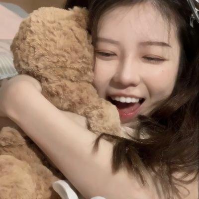 随盲柳入眠的女人 封面